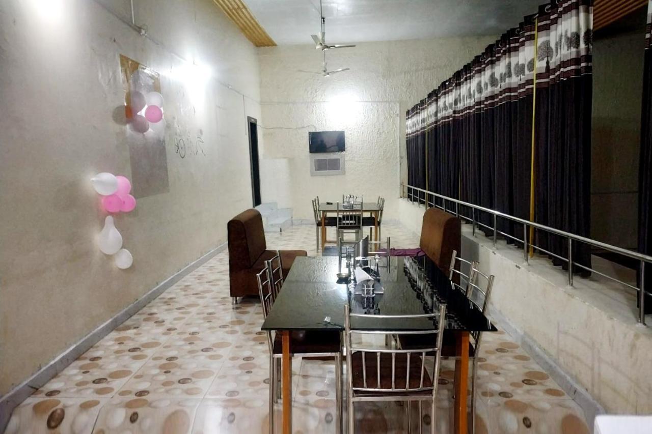 Hotel Kumkum Chhaya Panna Exterior foto